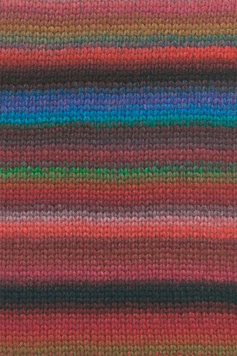 Lang Yarns Cloud chunky merino inneholder 90% Virgin wool (Merino extrafine – mulesing free) 10% Nylon Superwash. Garn lengde 260m / 100g. Strikkefasthet: 13 masker og 20 omganger på pinne 7 = 10 cm. Her i fargen 05