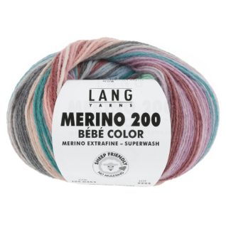 Merino 200 bebe colori et strikkegarn fra Langyarns. Garnet inneholder 100% merinoull (extrafine mulesing free). 50 g ca 203 meter. Strikkefasthet 28 masker x 32 omganger på pinne 3 = 10 x 10 cm. Her i fargen 453