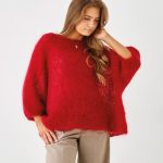 Strikkepakken Oversized Raglangenser i Bella fra Permin kid mohair garn. Her i fargen 883277.