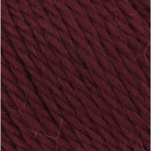 Utsnitt bilde av Carpe Diem et luksuriøst garn fra Langyarns. Inneholder 70% merino ekstra fin merinoull (mulesing free) og 30% Alpaca. Passer pinne 6. Her i fargen 264.