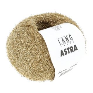 Langyarns Astra glittergarn er et følgetrådsgarn når du ønsker litt mer luxus og glamour i strikkeplagget ditt. Garnet er utrolig drøyt hele 550 meter på 25 gram. Her i gullfargen.