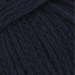 Memory fra LangYarns er et stødig kamgarn som egner seg godt både til strikking og hekling. Strikkefasthet 16 masker x 22 omganger = 10 x 10 cm. Anbefalt pinne 6 - 7mm. Her i fargen mørk blå 35.