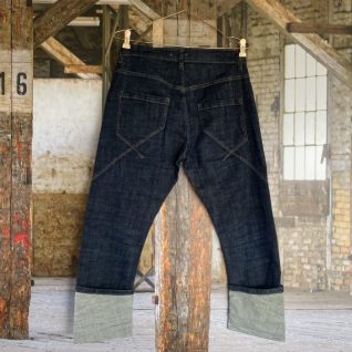 Cabana Living Moon jeans. Inneholder: 98% bomull / 2% elastan. Str S - XL. Størrelse Small - XLarge.