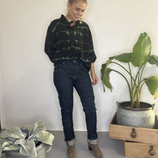 Cabana Living Moon jeans. Inneholder: 98% bomull / 2% elastan. Str S - XL. Størrelse Small - XLarge.