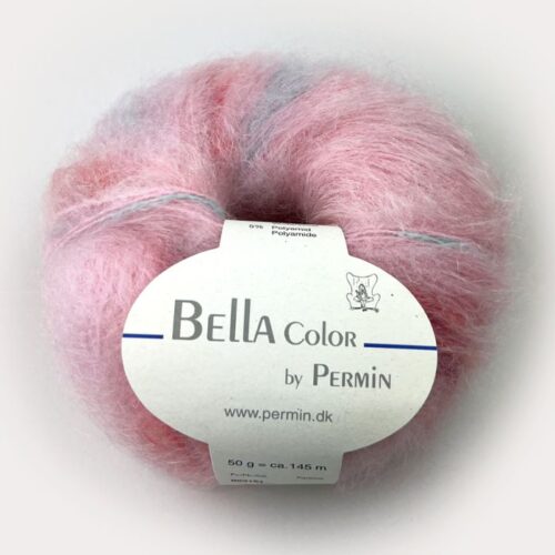 Bella Color fra Permin. En lekker blanding av mohair og ull. Strikkefasthet: 14 m x 22 p på pinne 6. Leveres i 50 grams nøster som utgjør 145 meter. Her i fargen 883184 sart rosa