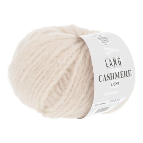 Cashmere Light fra Langyarns. Inneholder 88% Kashmir og 12% Polyamid. Strikkefasthet 20 masker x 31 omganger = 10 x 10 cm. Anbefalt pinne 5,5 og 6 mm. Her i fargen 0096.