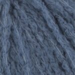 Cashmere Light fra Langyarns. Inneholder 88% Kashmir og 12% Polyamid. Strikkefasthet 20 masker x 31 omganger = 10 x 10 cm. Anbefalt pinne 5,5 og 6 mm. Her i fargen 34. Bildet viser garnets struktur.