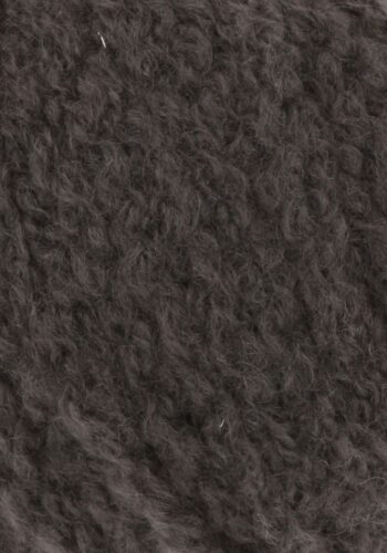 Cashmere Light fra Langyarns. Inneholder 88% Kashmir og 12% Polyamid. Strikkefasthet 20 masker x 31 omganger = 10 x 10 cm. Anbefalt pinne 5,5 og 6 mm. Her i fargen 68. Bildet viser garnets struktur.