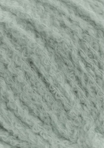 Cashmere Light fra Langyarns. Inneholder 88% Kashmir og 12% Polyamid. Strikkefasthet 20 masker x 31 omganger = 10 x 10 cm. Anbefalt pinne 5,5 og 6 mm. Her i fargen 92. Bildet viser garnets struktur.