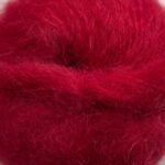 Bella By Permin. Et lekkert mohairgarn som består av 75 % kid mohair, 20 % ull og 5% polyamid. Strikkefasthet: 14 m x 22 p på pinne 6. Leveres i 50 grams nøster som utgjør 145 meter. Her i fargen 883277 Rød.