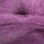 Bella By Permin. Et lekkert mohairgarn som består av 75 % kid mohair, 20 % ull og 5% polyamid. Strikkefasthet: 14 m x 22 p på pinne 6. Leveres i 50 grams nøster som utgjør 145 meter. Her i fargen 883290 Mulberry.