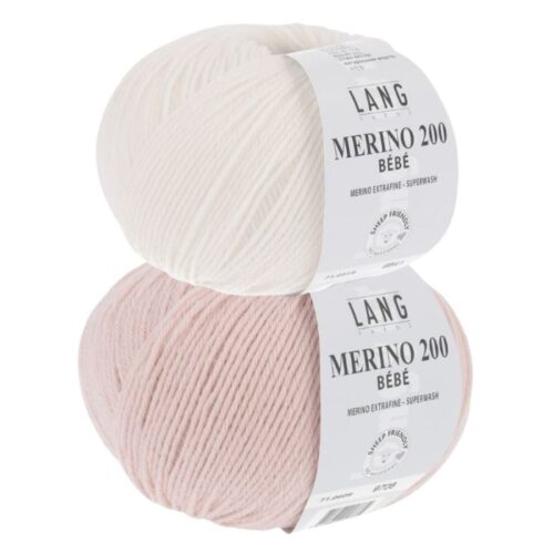 Strikkepakke hentesett "Velkommen til verden" designet i Merino 200 Bebe og Merino 200 bebe color fra Langyarns. Her er fargekobinasjonen 609 og 519.