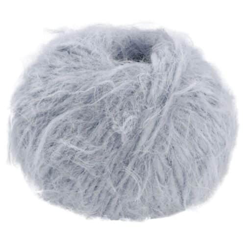 Fargeprøve av Lana Grossa Basta, farge 04 Sølvgrå.