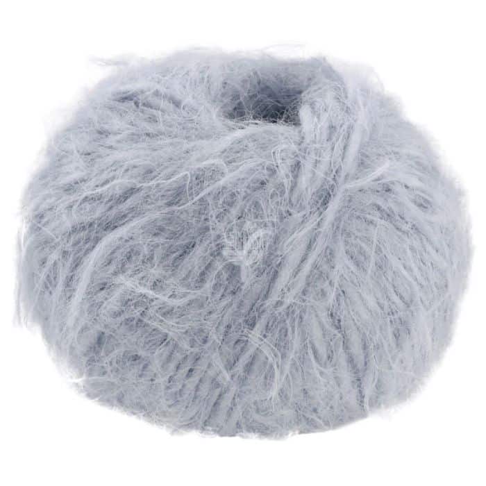 Fargeprøve av Lana Grossa Basta, farge 04 Sølvgrå.