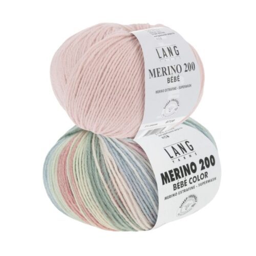 Strikkepakke hentesett "Velkommen til verden" designet i Merino 200 Bebe og Merino 200 bebe color fra Langyarns. Her er fargekobinasjonen 451 og 609.