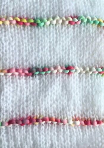 Produktbilde av strikkepakken Bysse genser og jakke i garnet Gelato vintage fra Lana Grossa og Bella by Permin. Her i fargekombinasjon 07.