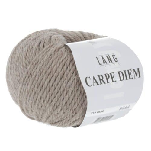 Produkt bilde av Carpe Diem et luksuriøst garn fra Langyarns. Inneholder 70% merino ekstra fin merinoull (mulesing free) og 30% Alpaca. Passer pinne 6. Her i fargen