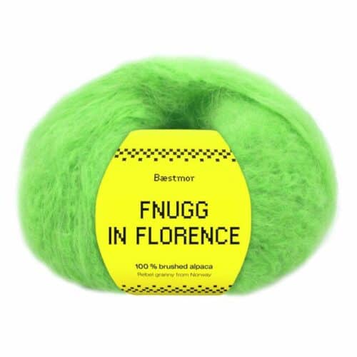 Fnugg i Florence er spunnet i 100 % børstet, naturlig alpakka – superlett, silkemykt og luftig som et fnugg. Her i fargen 961 apple mint.
