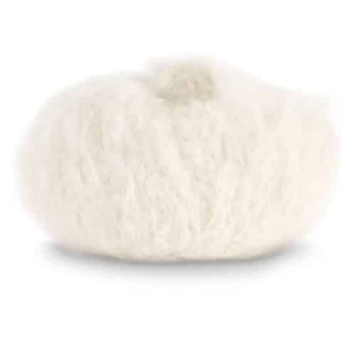 Fnugg in Florence – Chunky luksus i børstet alpakka. Her i fargen 902 white.