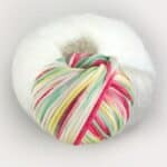 Fargeprøve av Lana Grossa Gelato, farge 07 og Permin Bella farge 201.