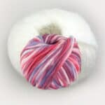 Fargeprøve av Lana Grossa Gelato, farge 12 og Permin Bella farge 201.