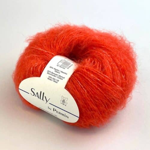 Sally by Permin garn i fargen 04 neon orange – ekstra fluffy og lett børstet alpakkagarn.