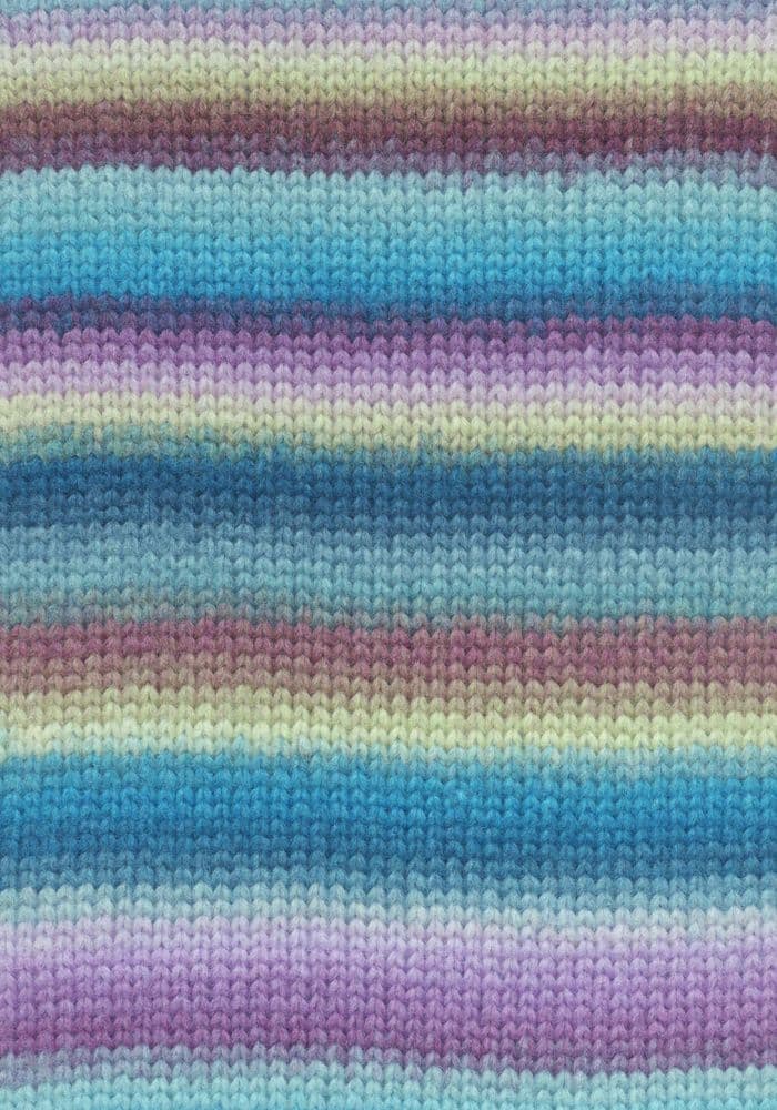 Fargeprøve av Lang Yarns Cloud farge 19 ferdig strikket variant.