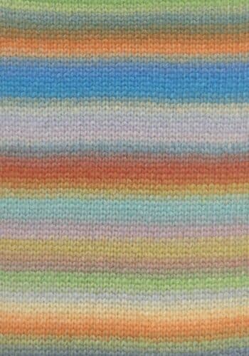 Fargeprøve av Lang Yarns Cloud farge 21 ferdig strikket variant.